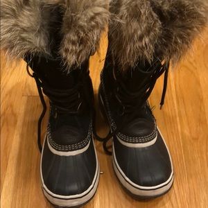 Sorel Shoes - Joan of Arctic faux fur trimmed boots Sorel Shoes - Joan of Arctic faux fur trimmed boots